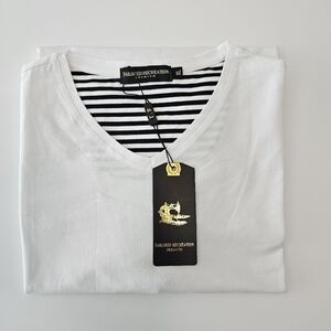 (BRANDNEW) TAILORED RECREATION PREMIUM SLIM FIT T-SHIRT 95% COTTON 5% SPANDEX